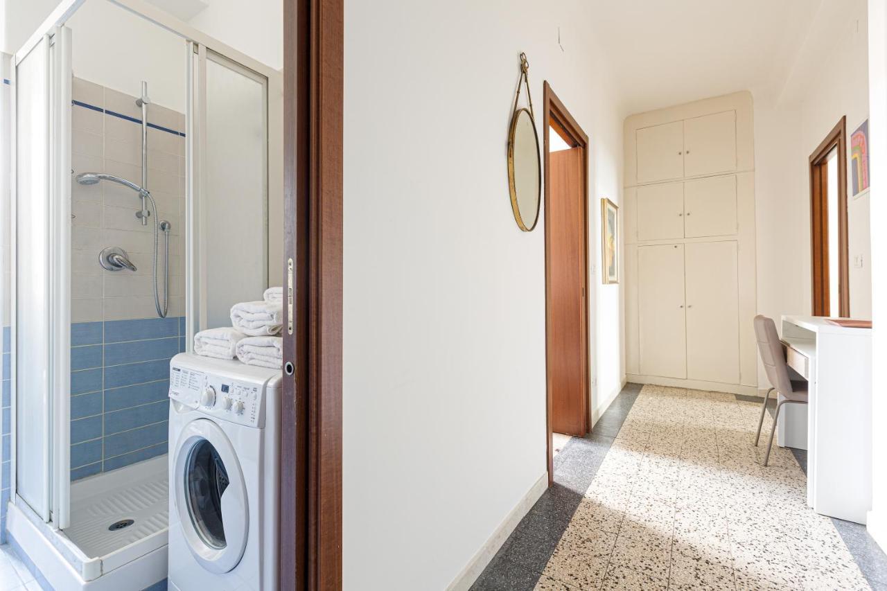 Guesthost - Ca' Granda M5 Bright Apartment Milan Exterior photo